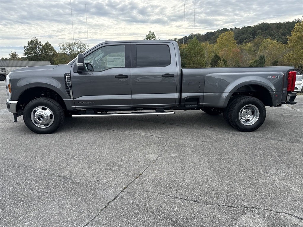 2026 Ford F-350SD XLT DRW