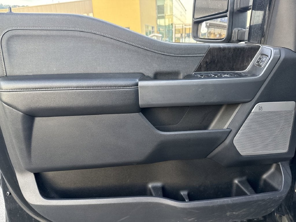 2023 Ford F-350SD Lariat DRW