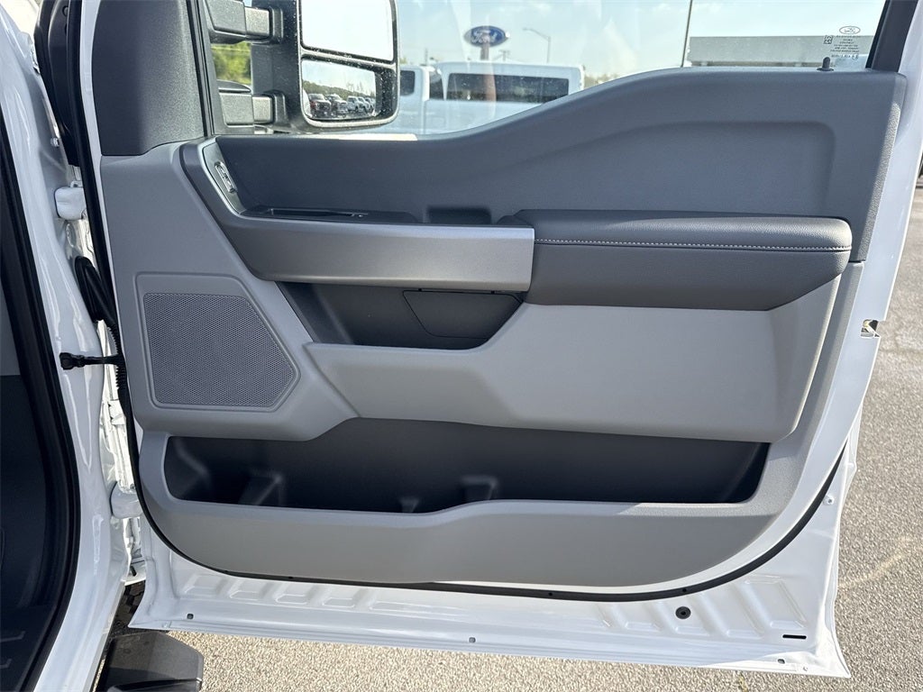 2025 Ford F-350SD XLT