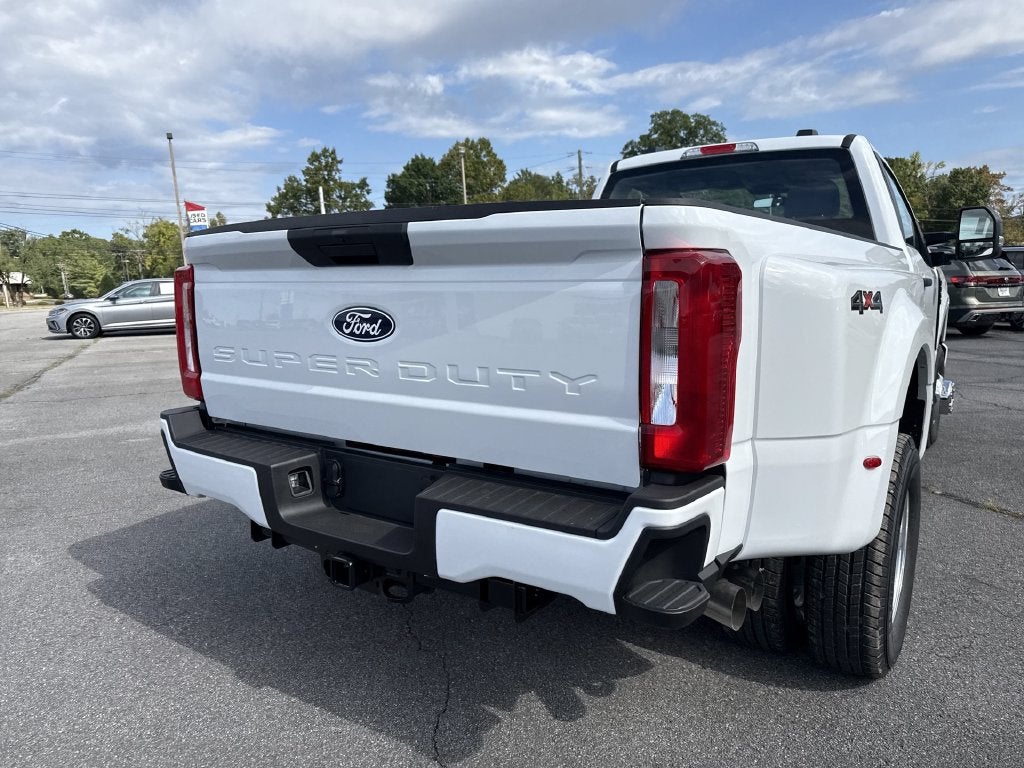 2027 Ford F-350SD XL DRW