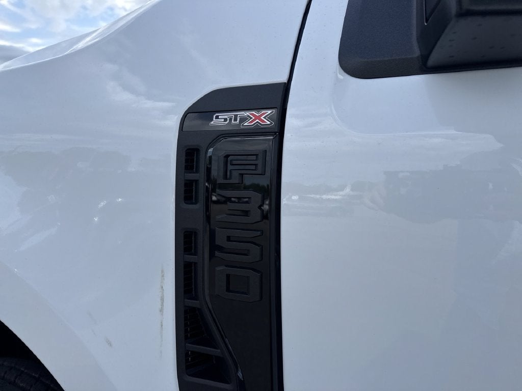 2027 Ford F-350SD XL DRW