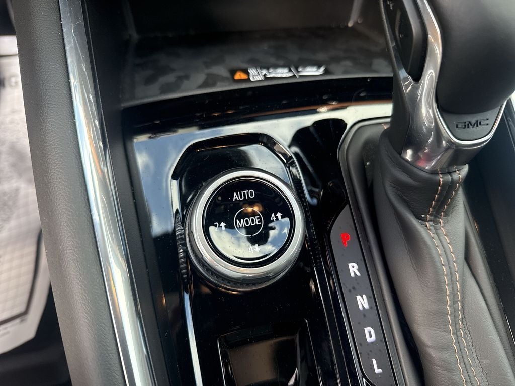 2024 GMC Canyon AT4