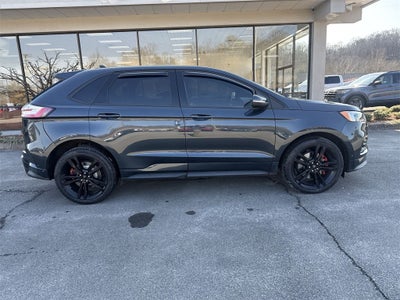 2022 Ford Edge ST