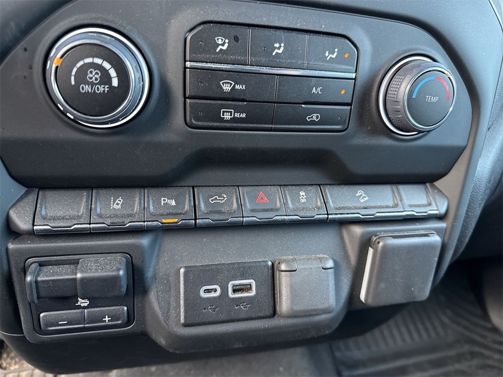 2025 Chevrolet Silverado 2500HD Custom