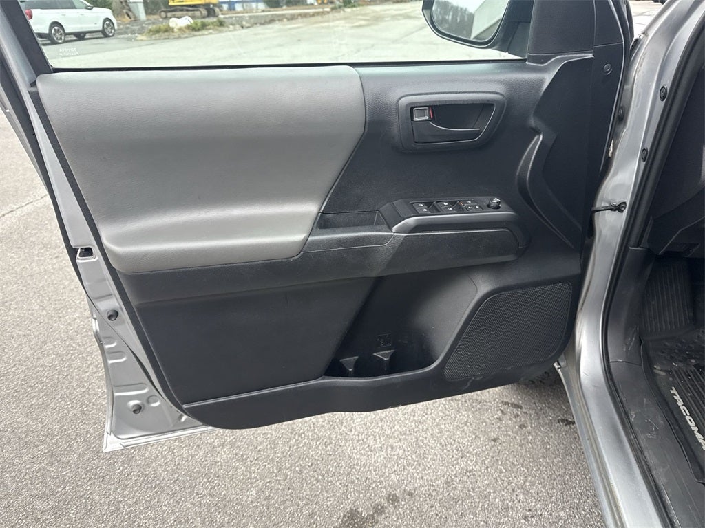 2019 Toyota Tacoma SR V6