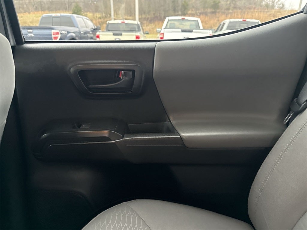 2019 Toyota Tacoma SR V6