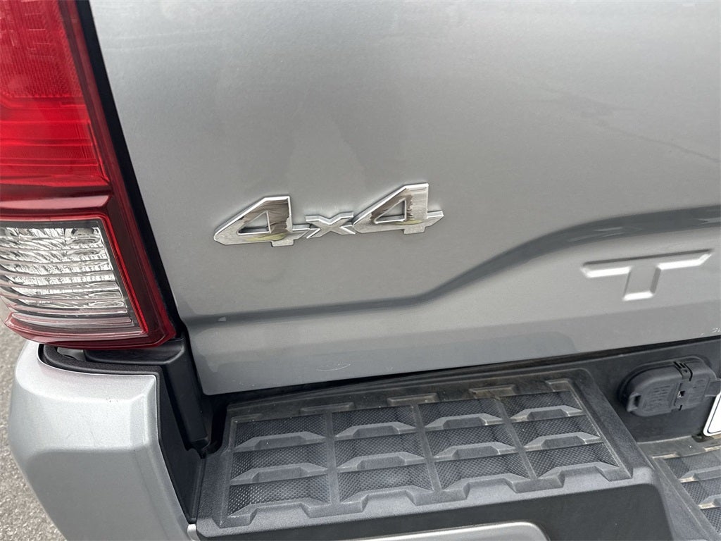 2019 Toyota Tacoma SR V6