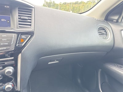 2020 Nissan Pathfinder SV