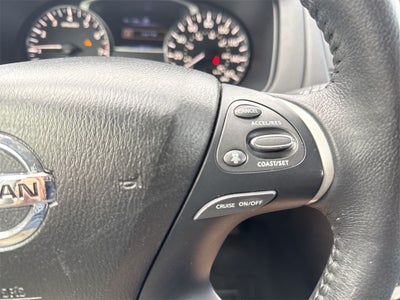 2020 Nissan Pathfinder SV