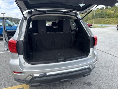 2020 Nissan Pathfinder SV