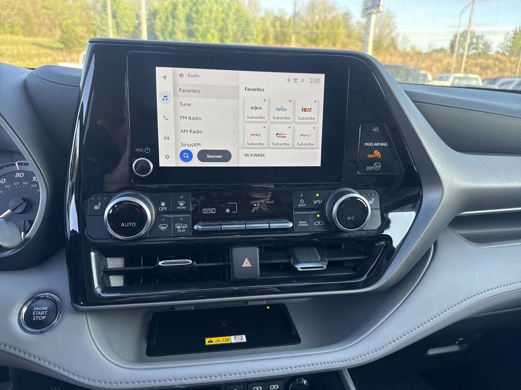 2023 Toyota Highlander XLE