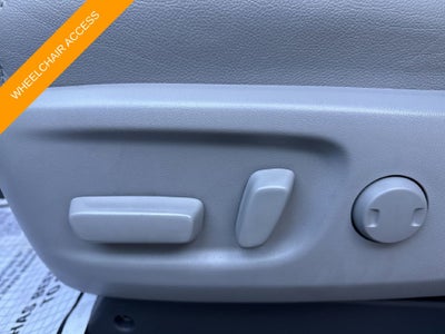 2017 Toyota Sienna XLE Premium 8 Passenger