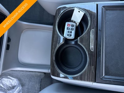 2017 Toyota Sienna XLE Premium 8 Passenger