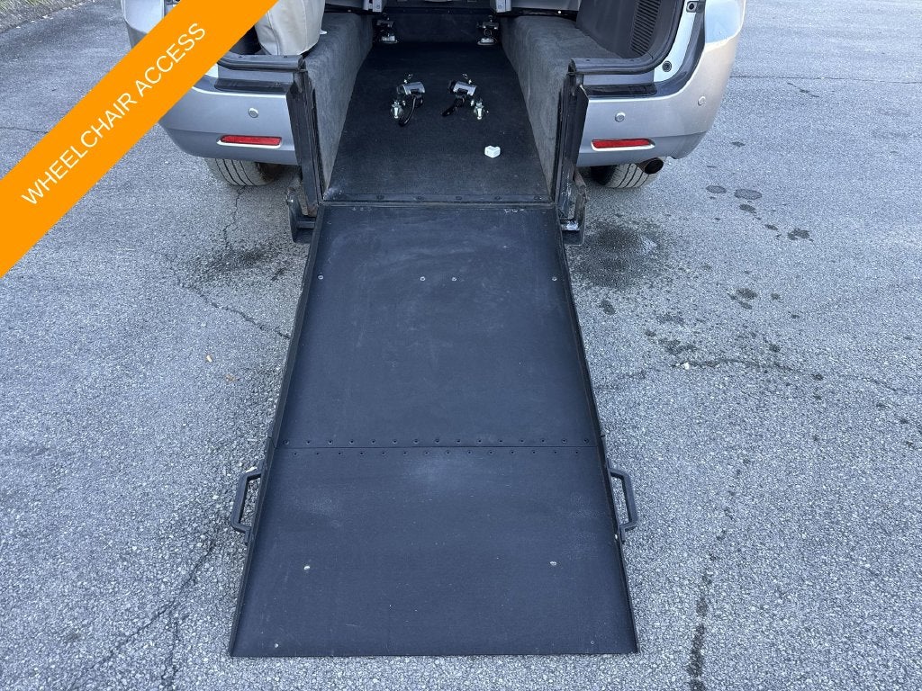 2017 Toyota Sienna XLE Premium 8 Passenger