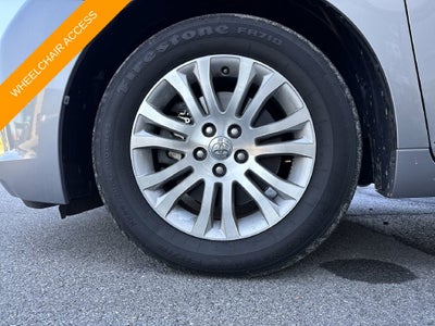 2017 Toyota Sienna XLE Premium 8 Passenger