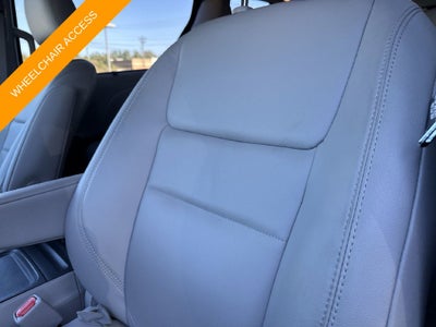 2017 Toyota Sienna XLE Premium 8 Passenger