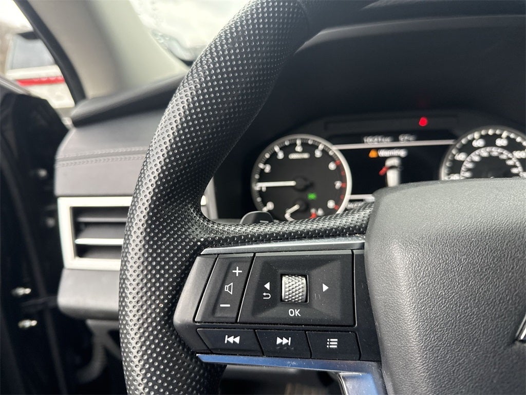 2023 Mitsubishi Outlander ES