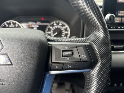 2023 Mitsubishi Outlander ES