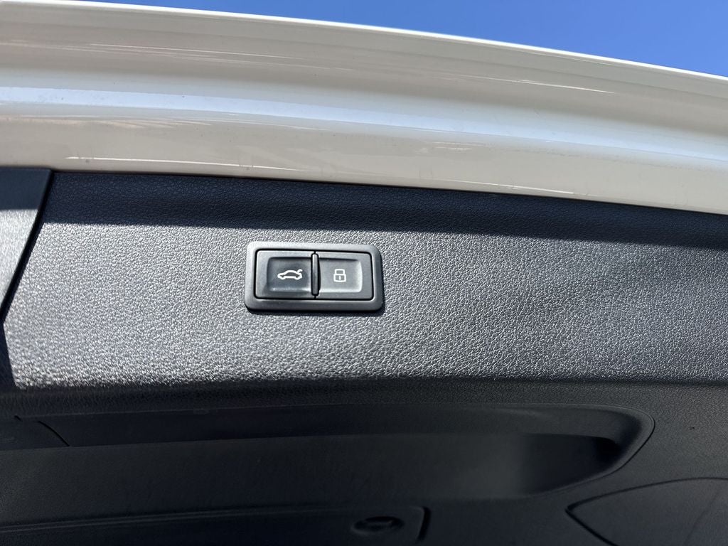 2018 Audi Q3 2.0T Premium