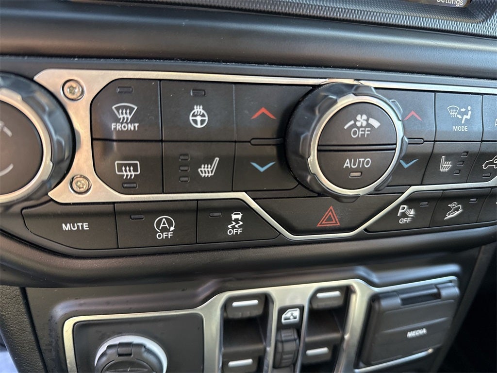 2021 Jeep Wrangler Unlimited Sahara Altitude