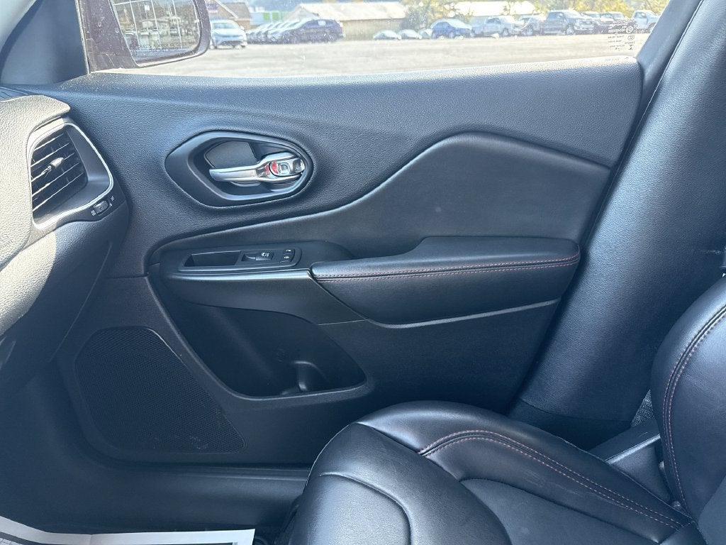 2019 Jeep Cherokee Trailhawk