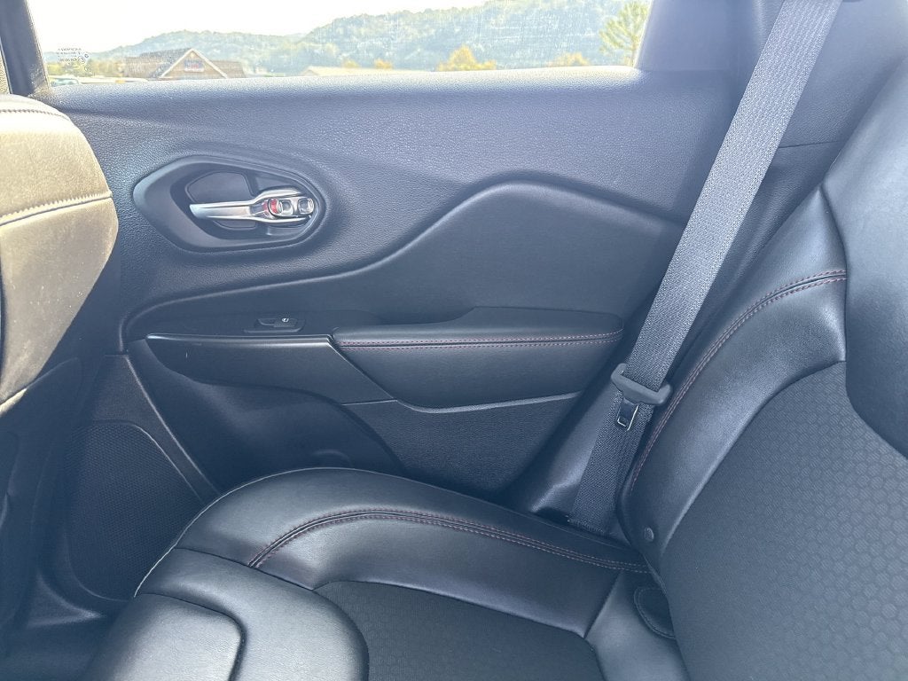 2019 Jeep Cherokee Trailhawk