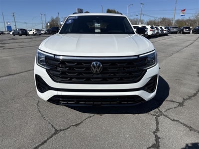 2025 Volkswagen Atlas Cross Sport 2.0T SEL R-Line Black