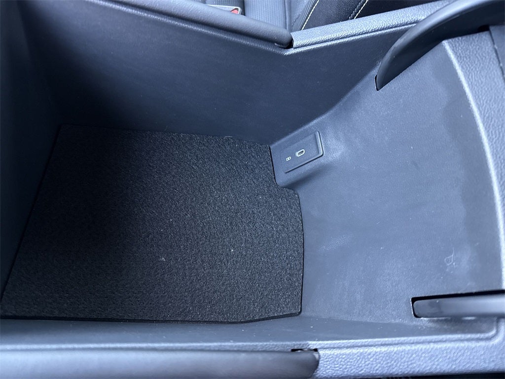 2025 Volkswagen Atlas Cross Sport 2.0T SEL R-Line Black