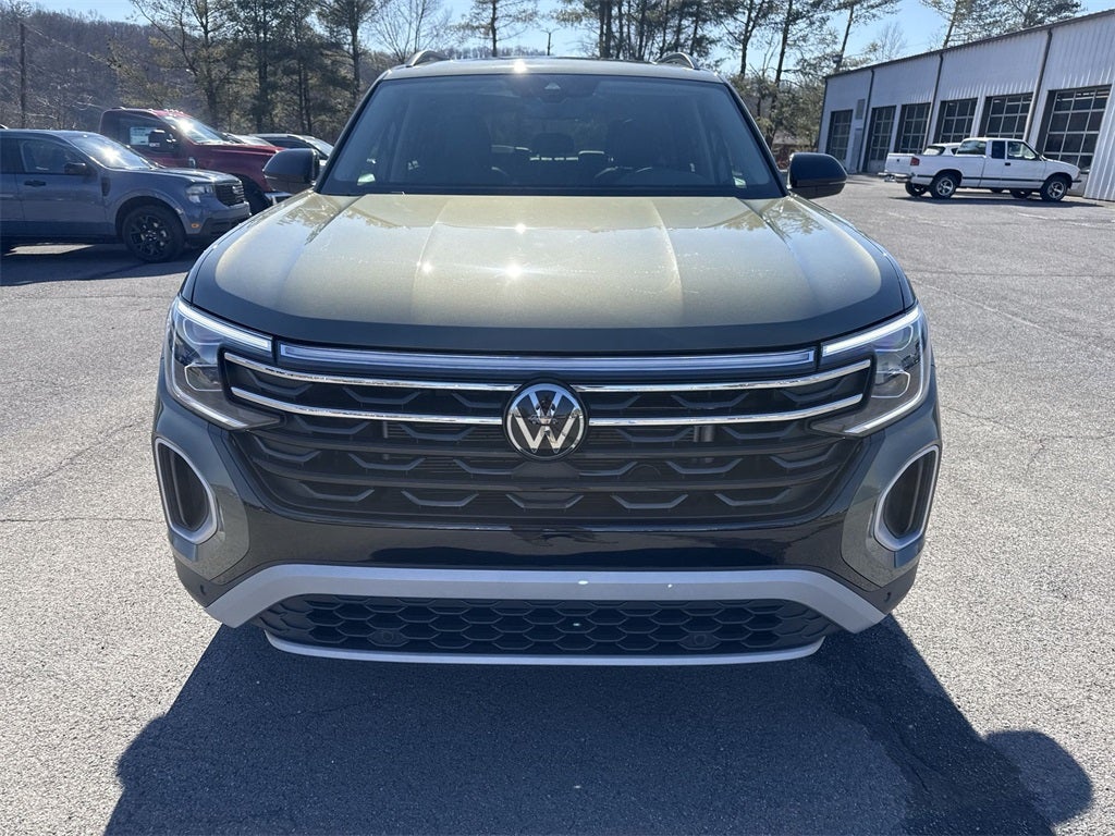 2025 Volkswagen Atlas 2.0T Peak Edition