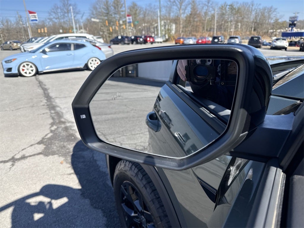 2025 Volkswagen Atlas 2.0T Peak Edition