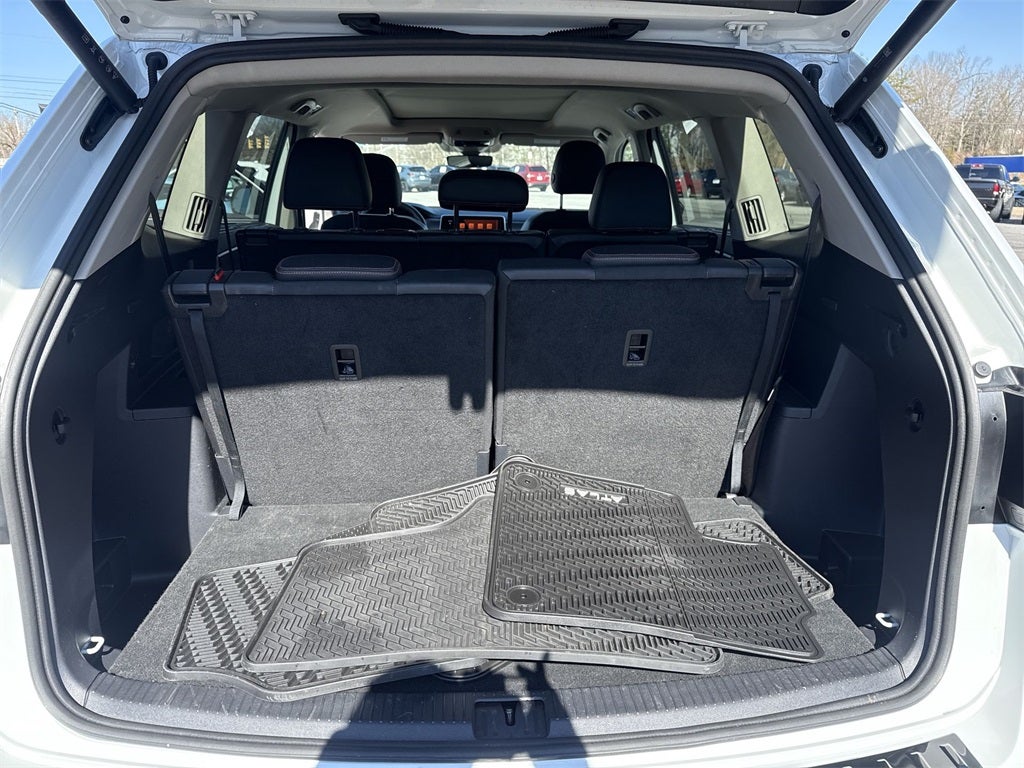 2025 Volkswagen Atlas 2.0T Peak Edition