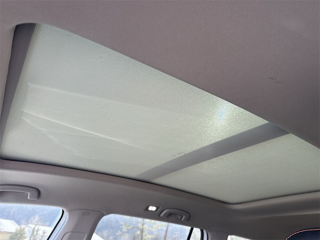 2024 Volkswagen Atlas 2.0T Peak Edition SEL