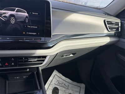 2024 Volkswagen Atlas 2.0T Peak Edition SEL