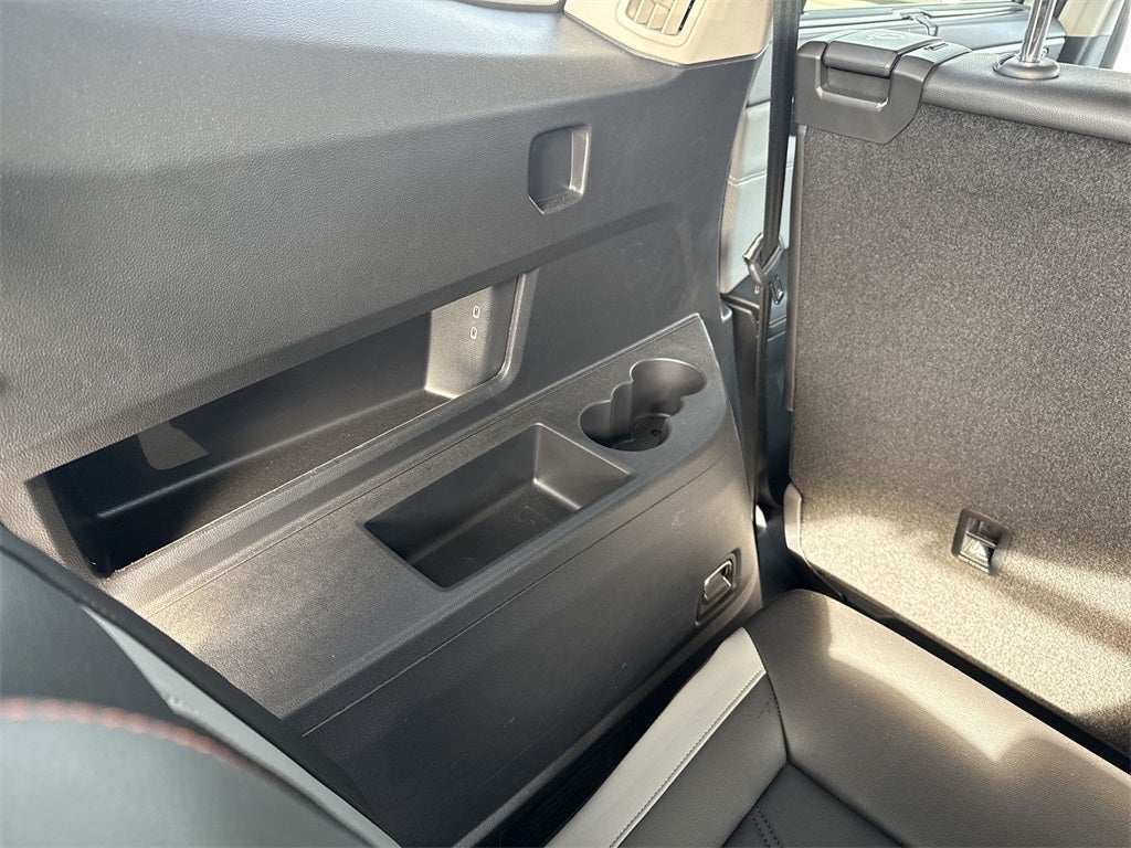 2024 Volkswagen Atlas 2.0T Peak Edition SEL