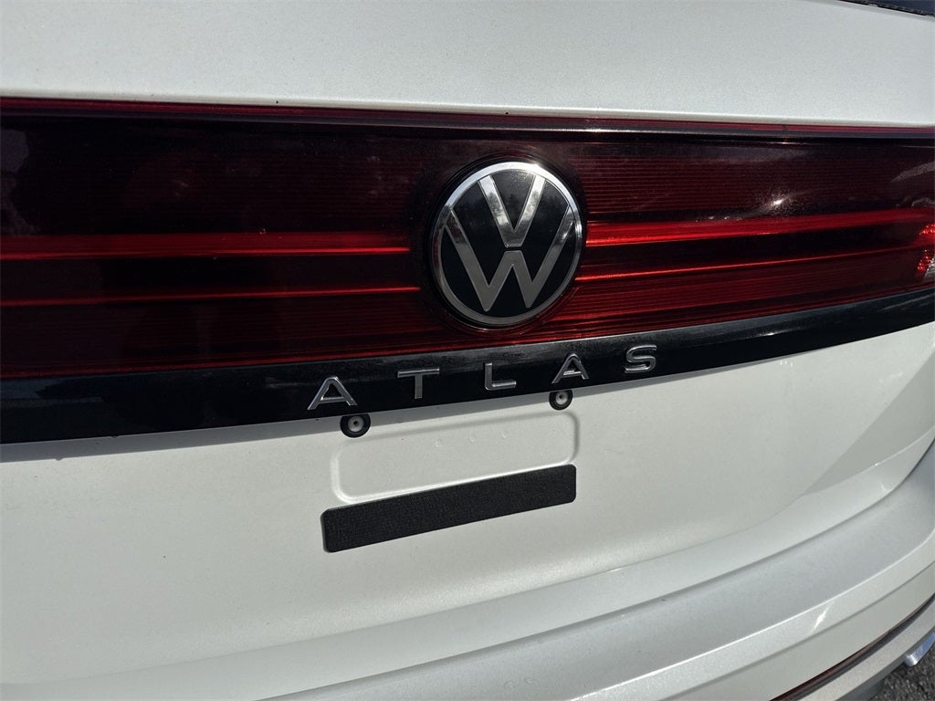 2024 Volkswagen Atlas 2.0T Peak Edition SEL