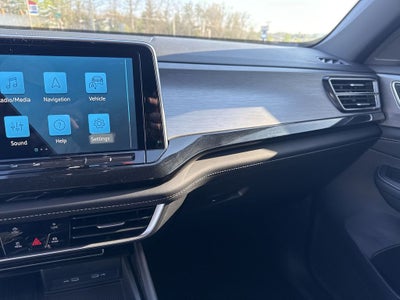 2025 Volkswagen Atlas Cross Sport 2.0T SE w/Technology