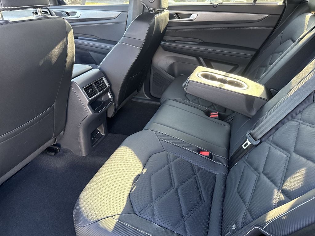 2025 Volkswagen Atlas Cross Sport 2.0T SE w/Technology