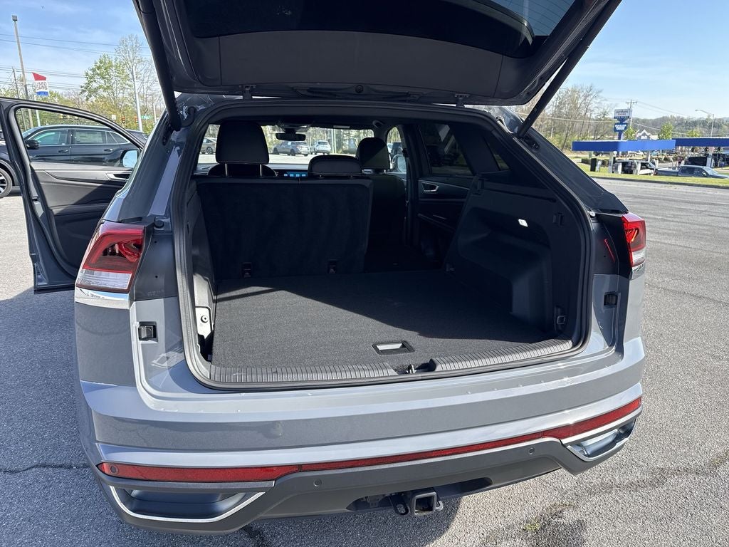 2025 Volkswagen Atlas Cross Sport 2.0T SE w/Technology