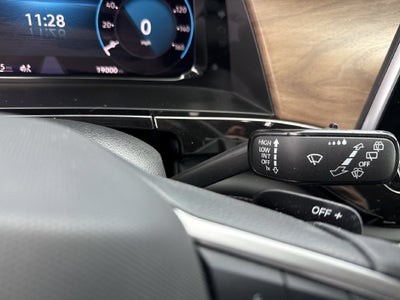2026 Volkswagen Atlas SE w/Technology