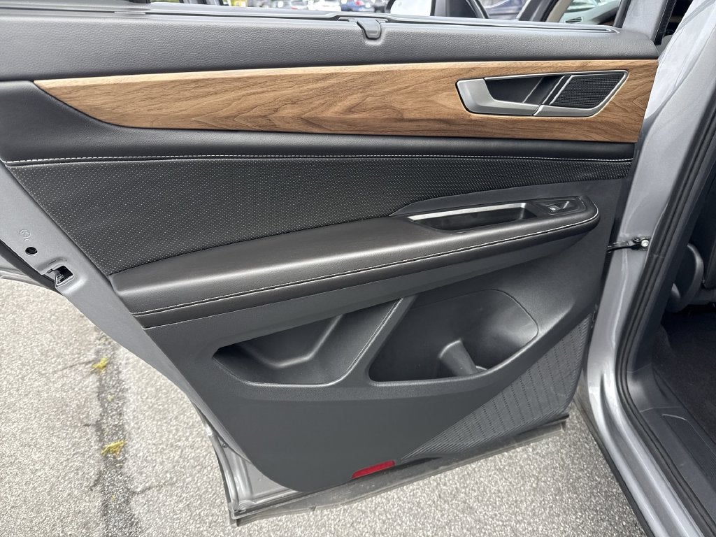 2026 Volkswagen Atlas SE w/Technology