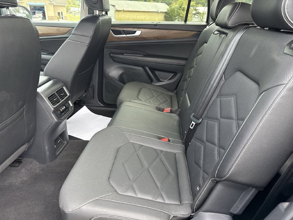 2026 Volkswagen Atlas SE w/Technology