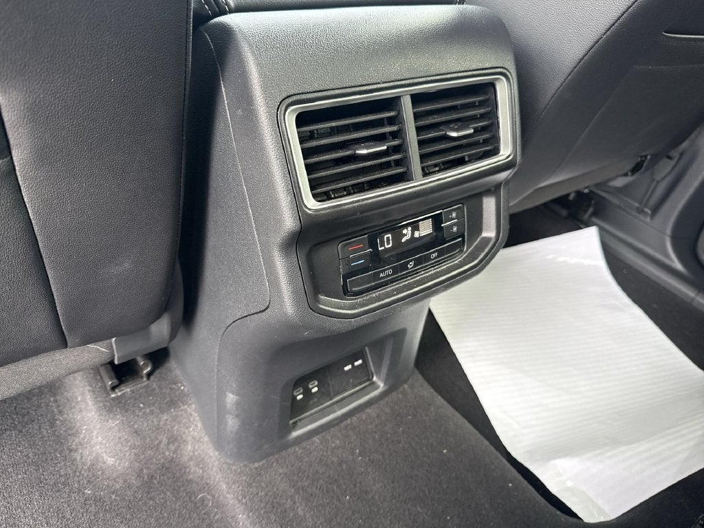 2026 Volkswagen Atlas SE w/Technology