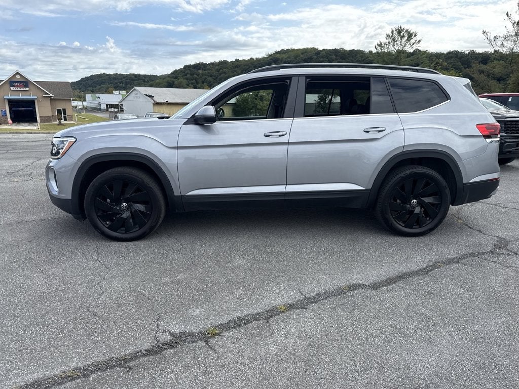 2026 Volkswagen Atlas SE w/Technology