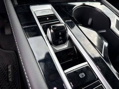 2026 Volkswagen Atlas SE w/Technology