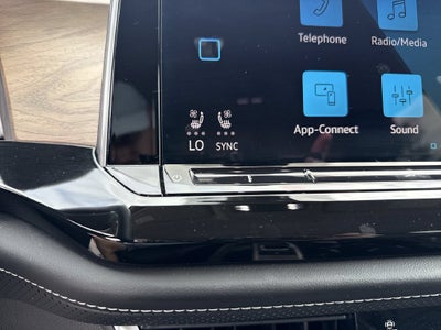 2026 Volkswagen Atlas SE w/Technology