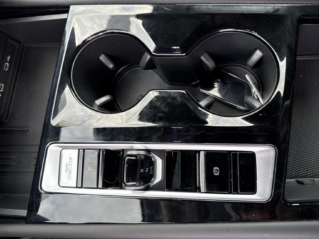 2026 Volkswagen Atlas SE w/Technology