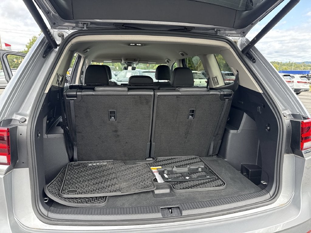 2026 Volkswagen Atlas SE w/Technology