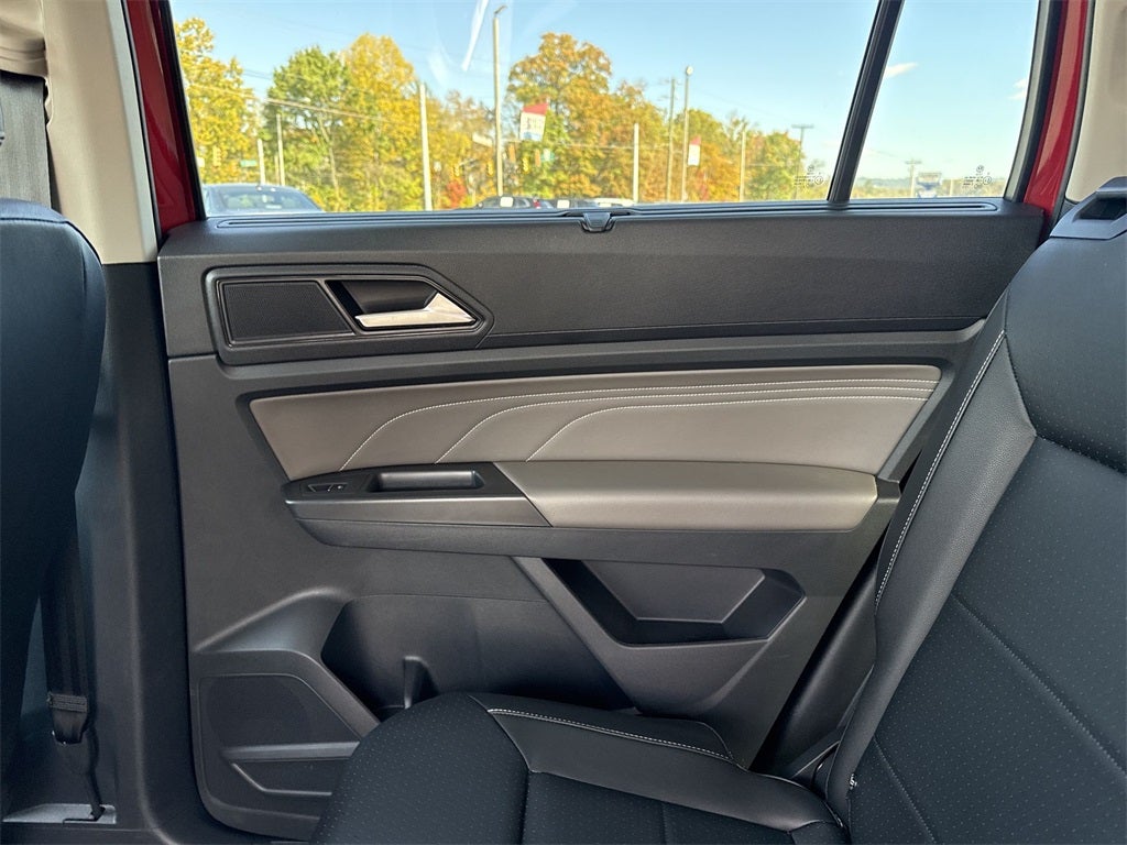 2023 Volkswagen Atlas 2.0T SE w/Technology