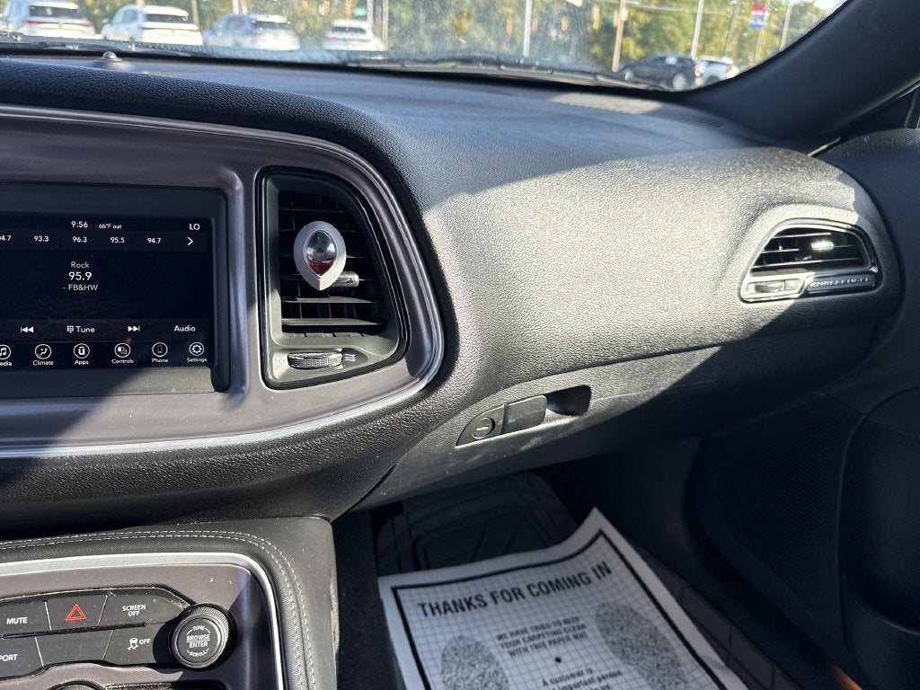 2021 Dodge Challenger SXT