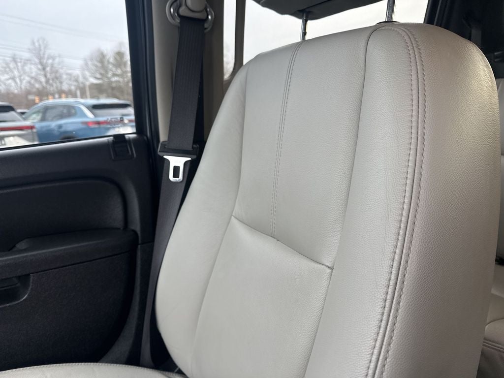 2013 Chevrolet Avalanche 1500 LS